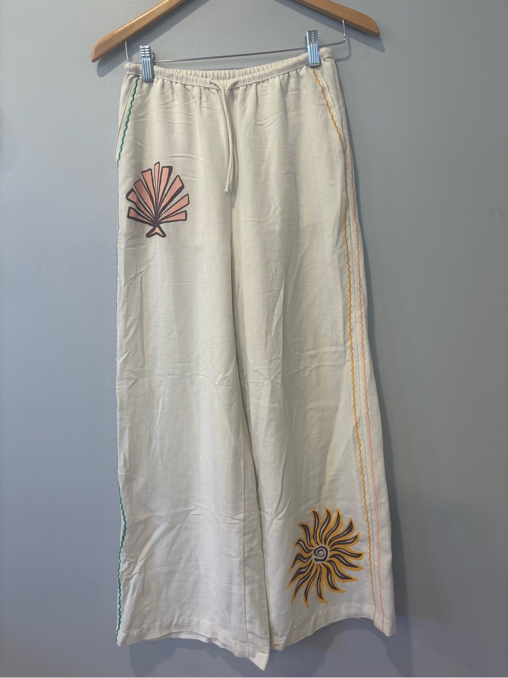Billabong Women’s Pants Size XS Length 39”, Inseam 27.5”